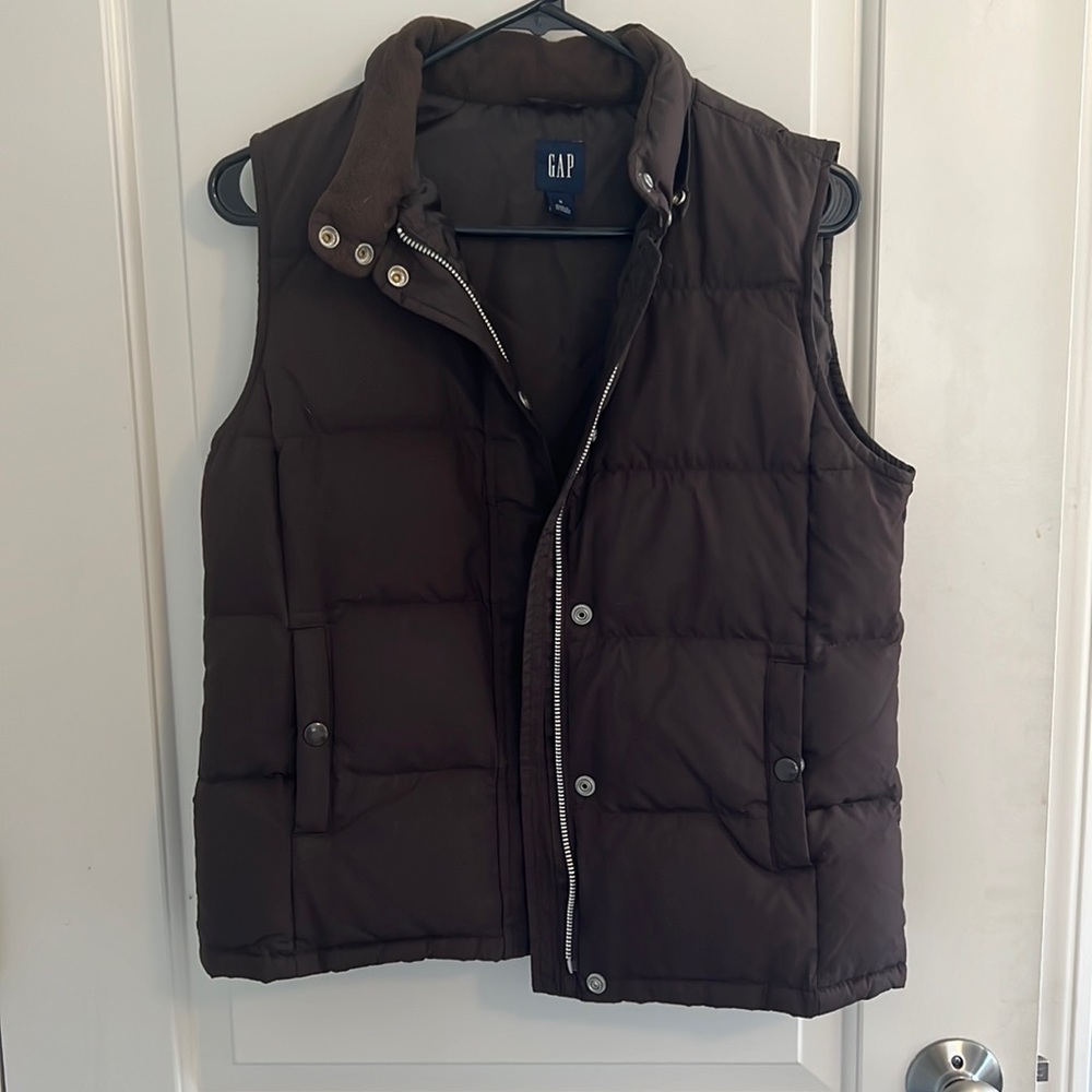 EUC ,Gap brown vest size small